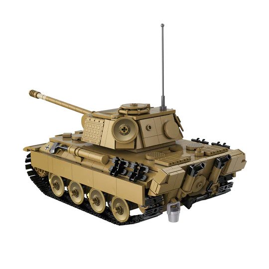 CaDA WWII German Panther Tank Remote Controlled Brick Building Set 907 Pieces