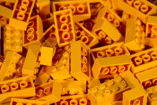 2X4 Brick 100 Pack (Pumpkin)