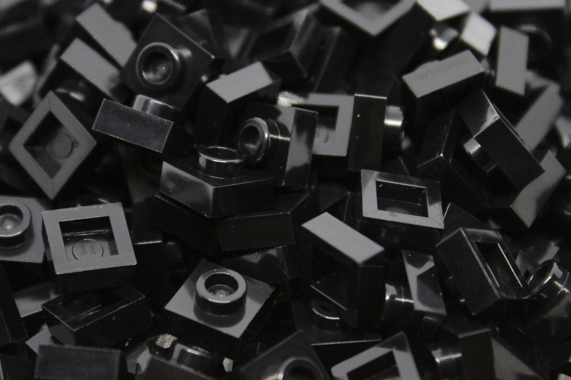 1X1X1/3 Stud Bricks 300 Pack (Black)